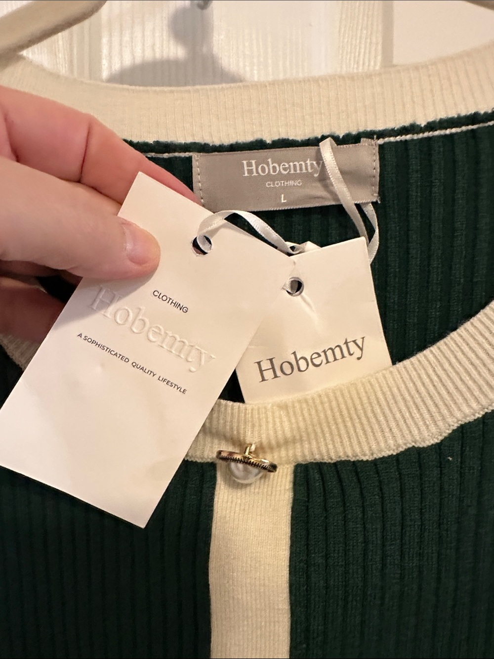 Green Contrast-Trim Long Sleeve Sweater Dress - Picture 2 of 6